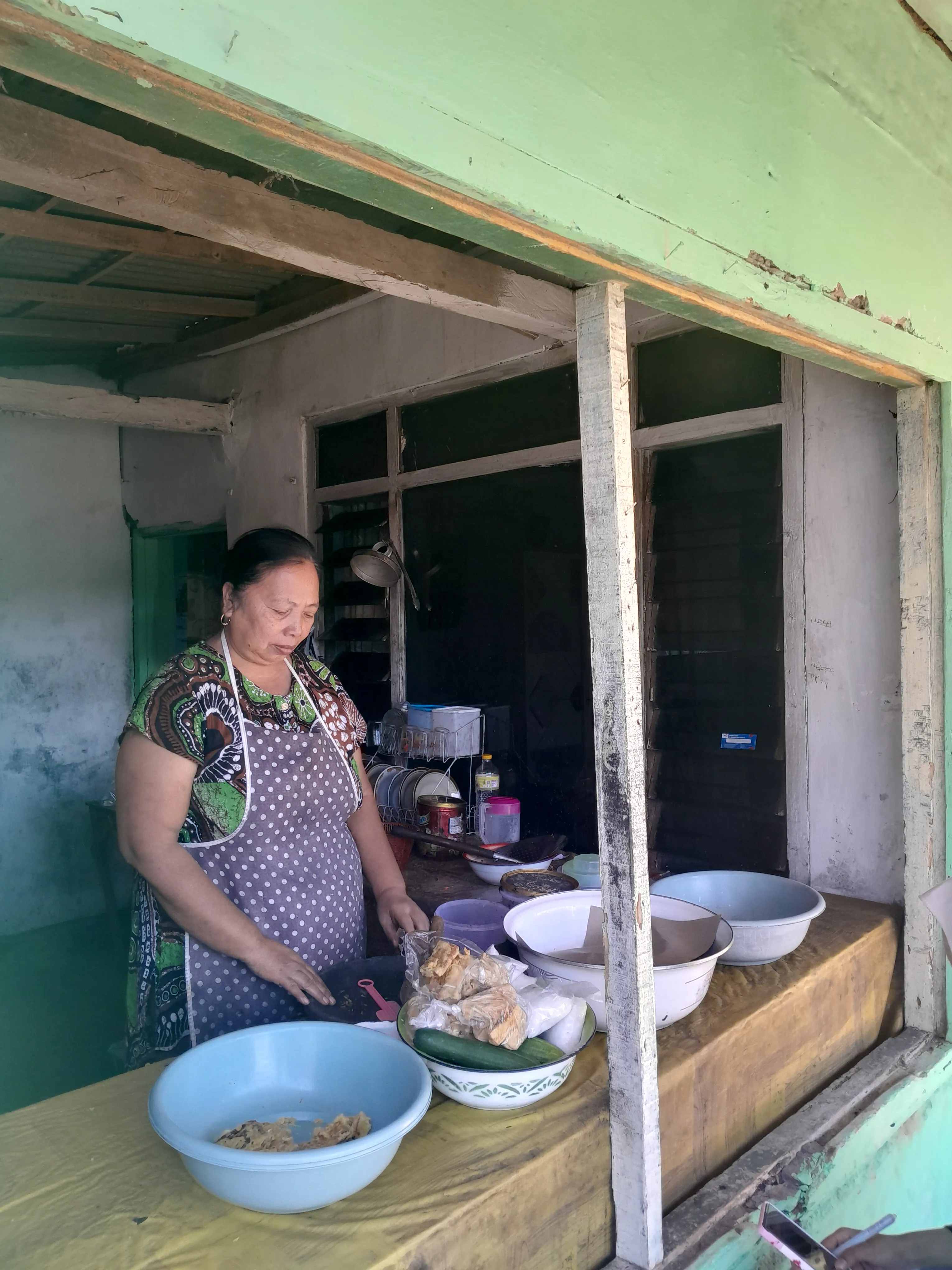 Warung Rujak
dan Gorengan
Ibu Ngademi - Foto 2